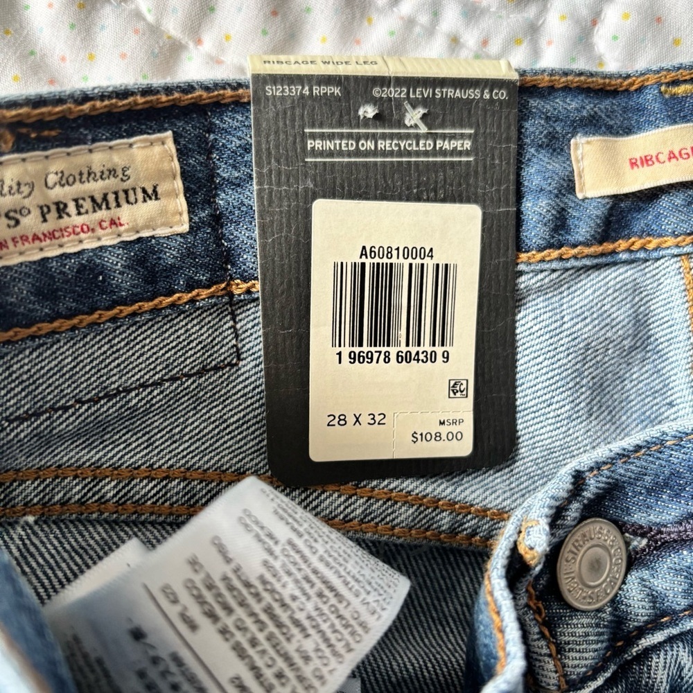 Levi,S Women's Blue Denim Jeans - Picture 8 of 12